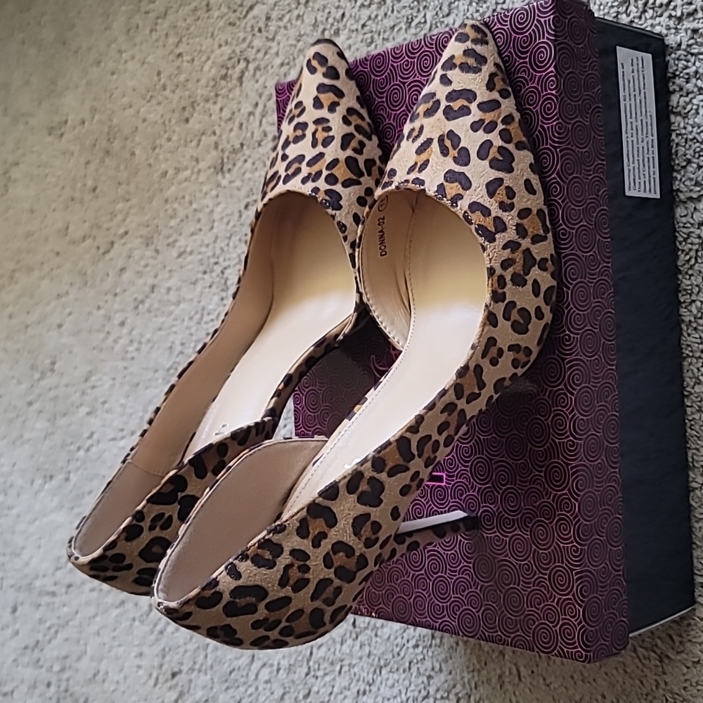Animal print suede like heels 🐆